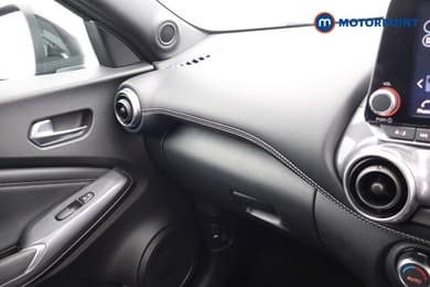Nissan Juke N-Connecta Manual Petrol SUV - Stock Number (1685650) - 12th supplementary image