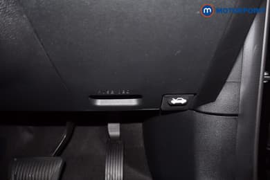 Hyundai I20 Tech Line Automatic Petrol Hatchback - Stock Number (1686702) - 9th supplementary image