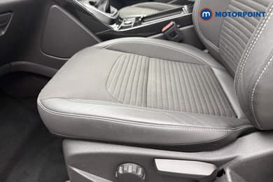 Ford Kuga Titanium Edition Manual Petrol SUV - Stock Number (1691226) - 5th supplementary image