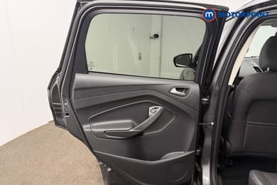 Ford Kuga Titanium Edition Manual Petrol SUV - Stock Number (1691226) - 15th supplementary image