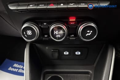 Dacia Duster Prestige Manual Petrol SUV - Stock Number (1671969) - 15th supplementary image