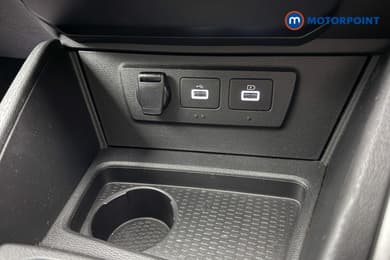 Dacia Duster Prestige Manual Petrol SUV - Stock Number (1671969) - 16th supplementary image