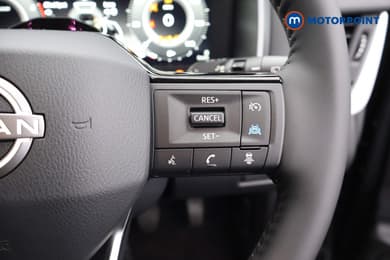 Nissan Qashqai N-Connecta Manual Petrol SUV - Stock Number (1683539) - 3rd supplementary image