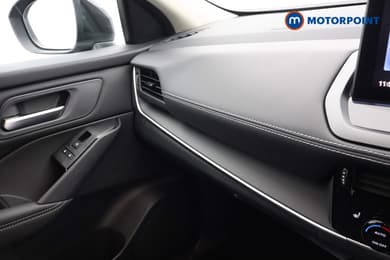 Nissan Qashqai N-Connecta Manual Petrol SUV - Stock Number (1683539) - 12th supplementary image