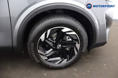 Nissan Qashqai N-Connecta Manual Petrol SUV - Stock Number (1683539) - 28th supplementary image