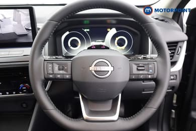 Nissan Qashqai N-Connecta Manual Petrol SUV - Stock Number (1683539) - 1st supplementary image