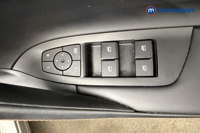 Mg Motor Uk HS Trophy Automatic Petrol-Electric Hybrid SUV - Stock Number (1686186) - 2nd supplementary image