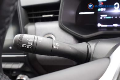 Renault Clio Evolution Manual Petrol Hatchback - Stock Number (1686813) - 5th supplementary image