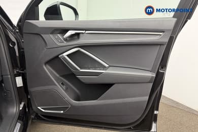 Audi Q3 Black Edition Automatic Diesel SUV - Stock Number (1688017) - 1st supplementary image