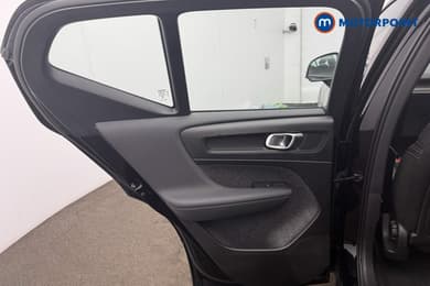 Volvo Xc40 Plus Automatic Petrol SUV - Stock Number (1690195) - 19th supplementary image