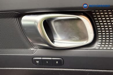 Volvo Xc40 Plus Automatic Petrol SUV - Stock Number (1690195) - 27th supplementary image