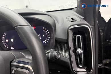 Volvo Xc40 Plus Automatic Petrol SUV - Stock Number (1690195) - 38th supplementary image