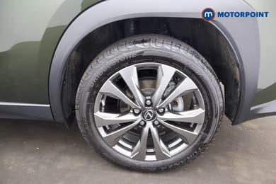 Lexus UX F-Sport Design Automatic Petrol-Electric Hybrid SUV - Stock Number (1692338) - 32nd supplementary image