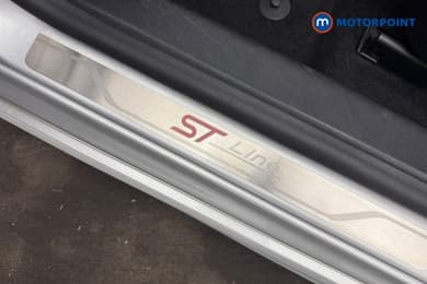 Ford Focus St-Line X Manual Petrol Hatchback - Stock Number (1680994) - 27th supplementary image