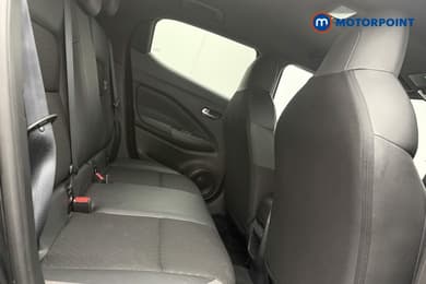 Nissan Juke N-Connecta Manual Petrol SUV - Stock Number (1686592) - 9th supplementary image