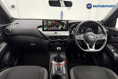 Nissan Juke N-Connecta Manual Petrol SUV - Stock Number (1686592) - 1st supplementary image