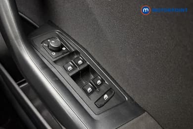 Volkswagen T-Roc Life Manual Petrol SUV - Stock Number (1692791) - 17th supplementary image