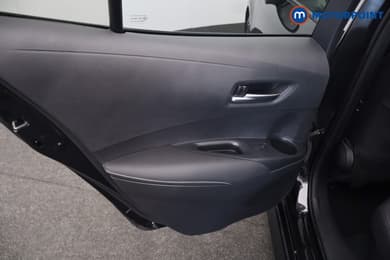Toyota Corolla Design Automatic Petrol-Electric Hybrid Hatchback - Stock Number (1680686) - 32nd supplementary image