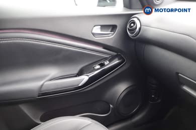 Nissan Juke Tekna Automatic Petrol-Electric Hybrid SUV - Stock Number (1691493) - 11th supplementary image