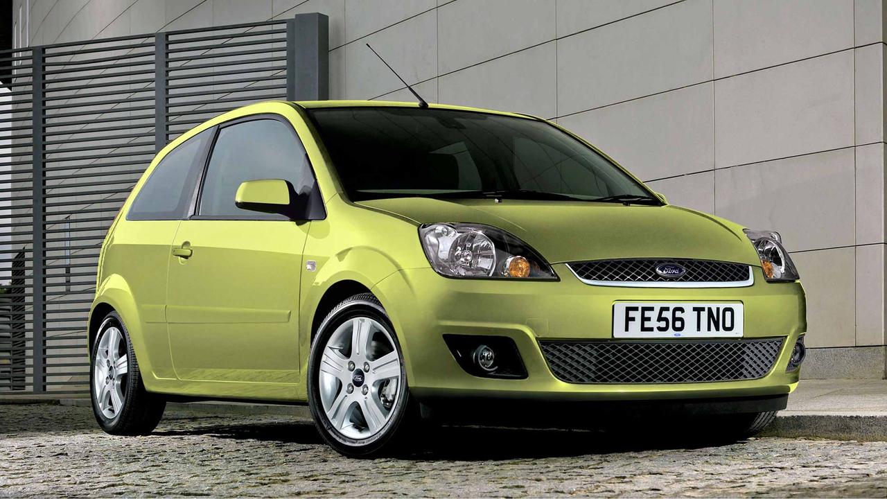 Ford Fiesta Mk5 in lime green