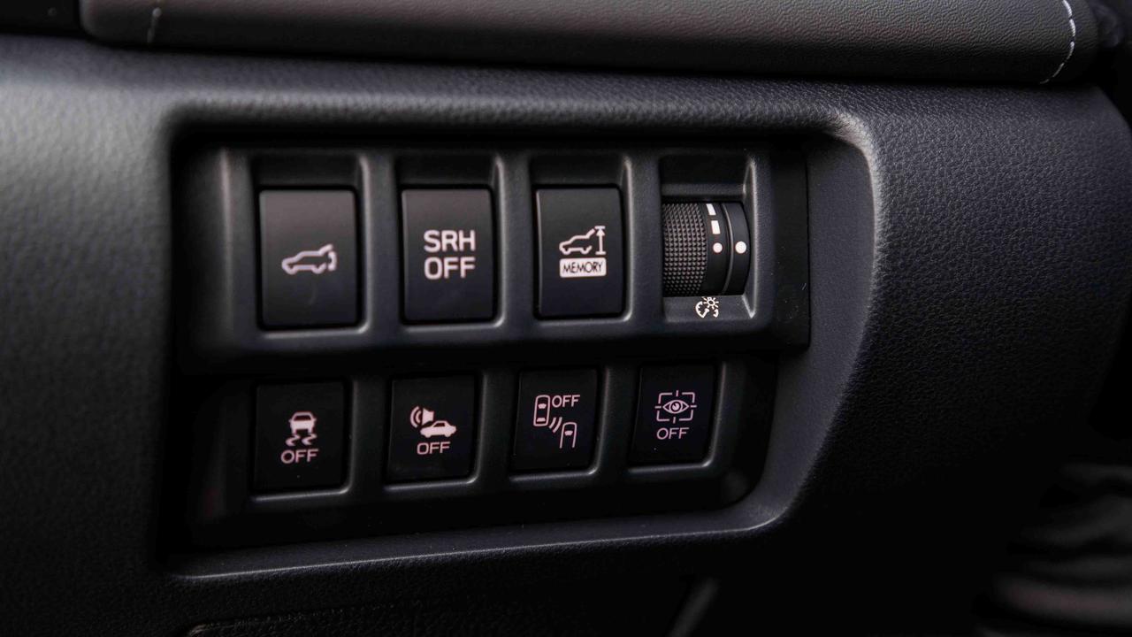 Subaru Forester buttons