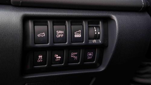 Subaru Forester buttons