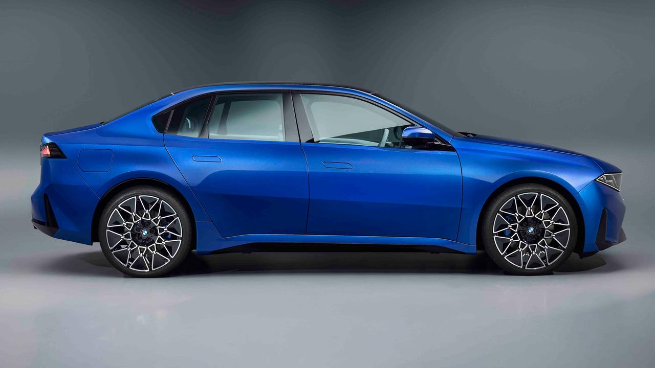 New BMW i3 saloon side view