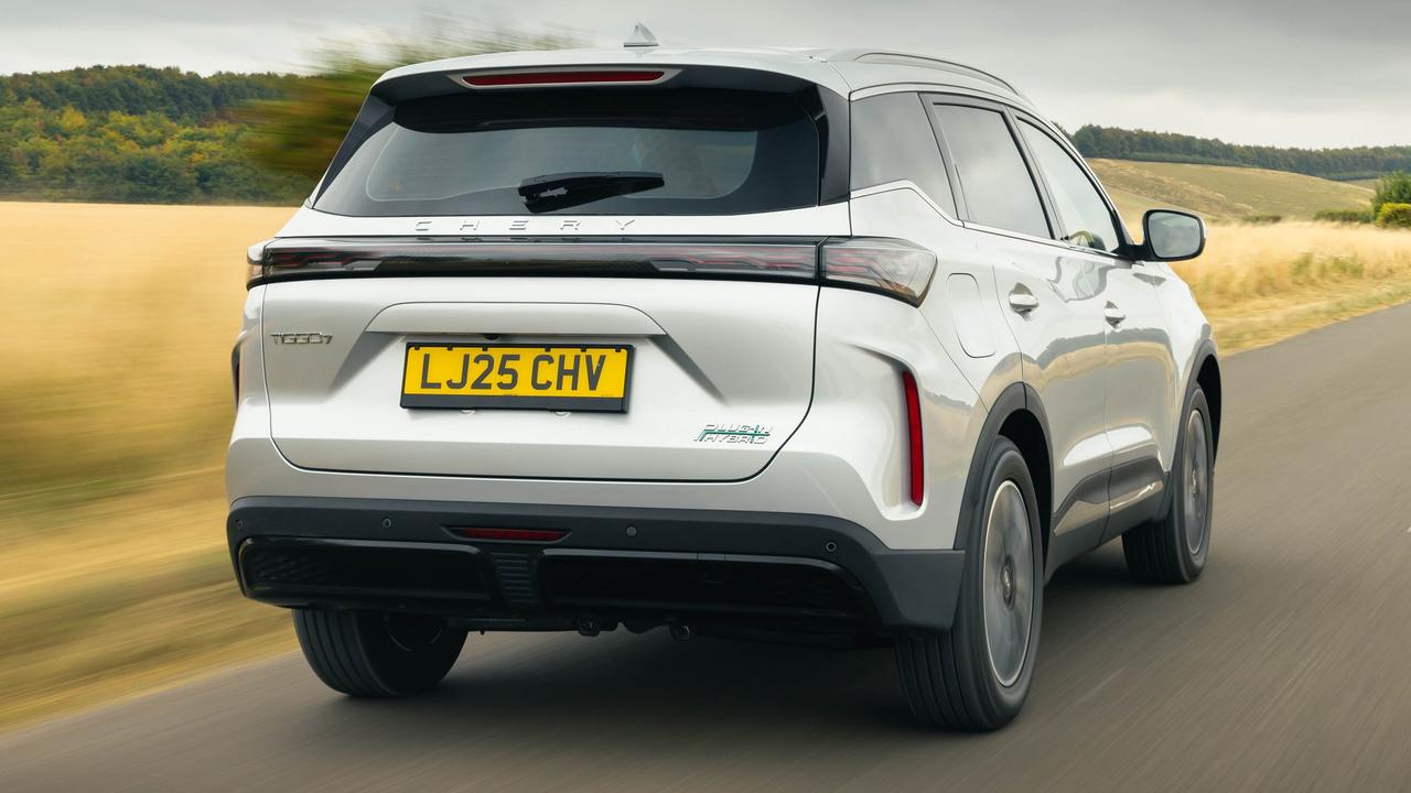 Chery Tiggo 7 driving rear view