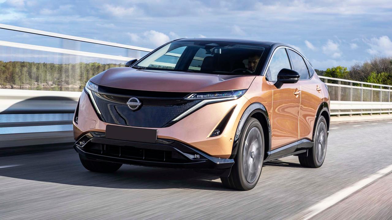 Nissan Ariya in copper