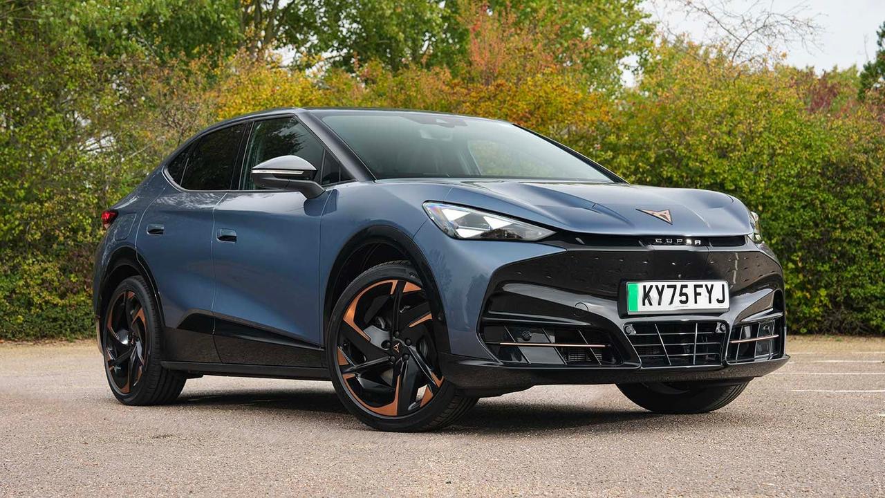 Cupra Tavascan in blue