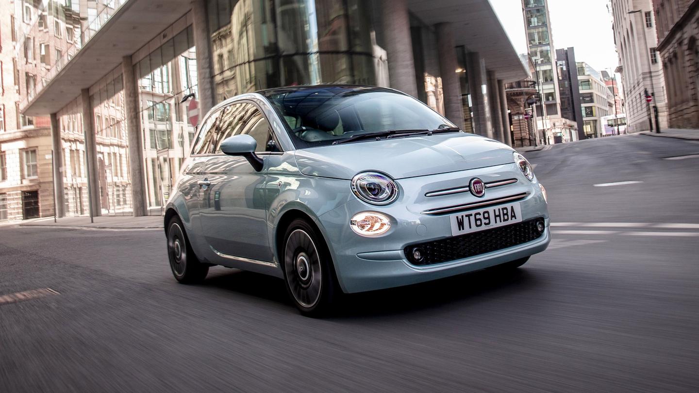 Fiat 500 driving