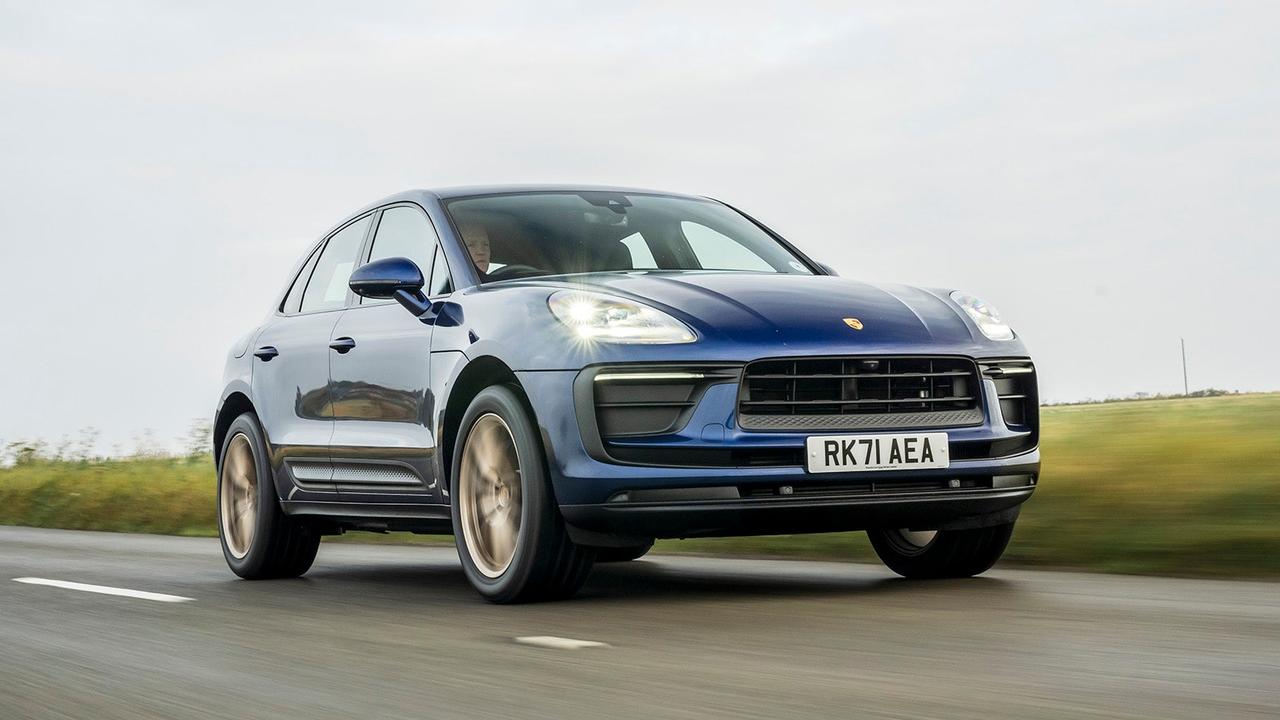 Porsche Macan in blue