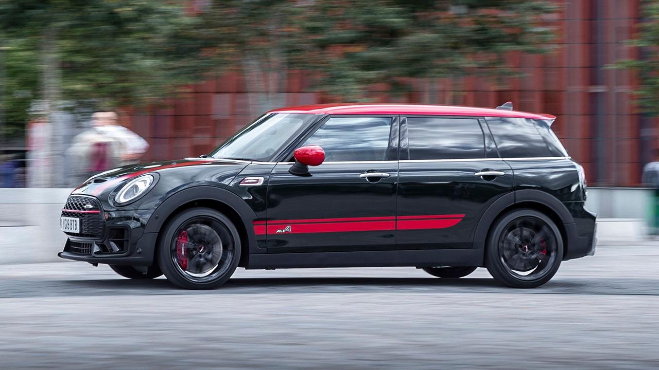 Mini Clubman JCW in black