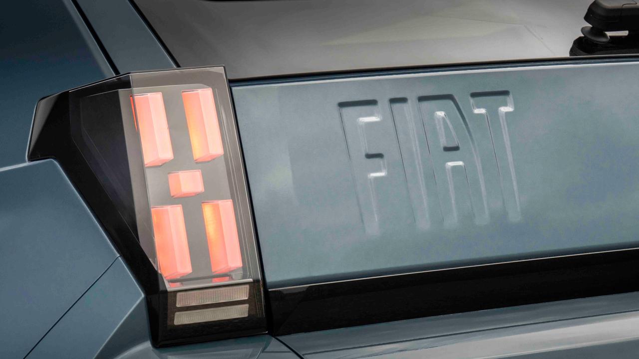 Fiat Grande Panda boot stamping