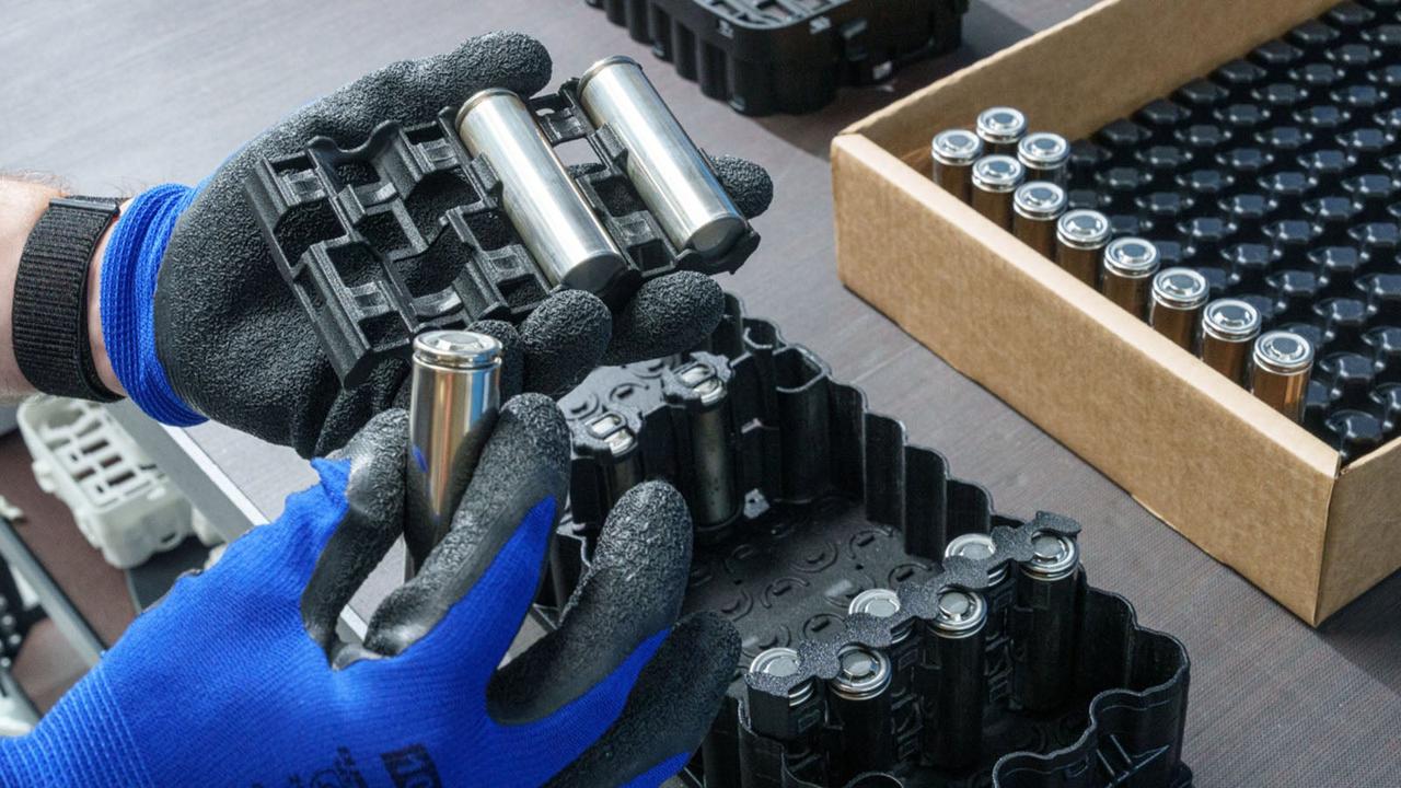 Li-ion battery cells