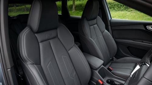 Audi Q4 front seats