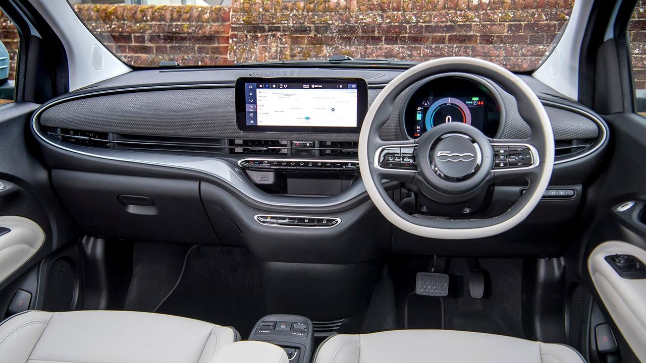 Fiat 500 interior