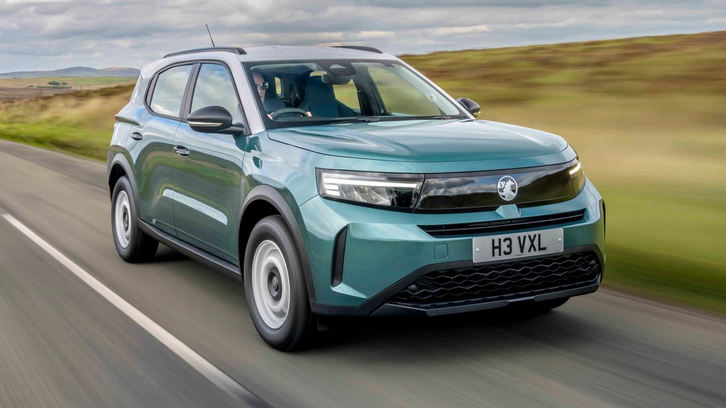 Vauxhall Frontera driving