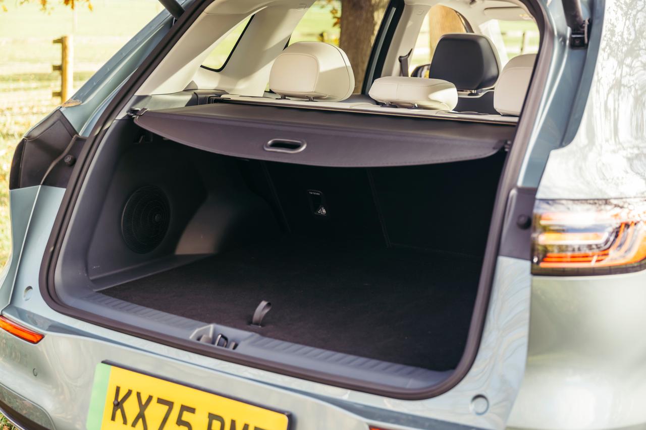 Geely EX5 interior boot