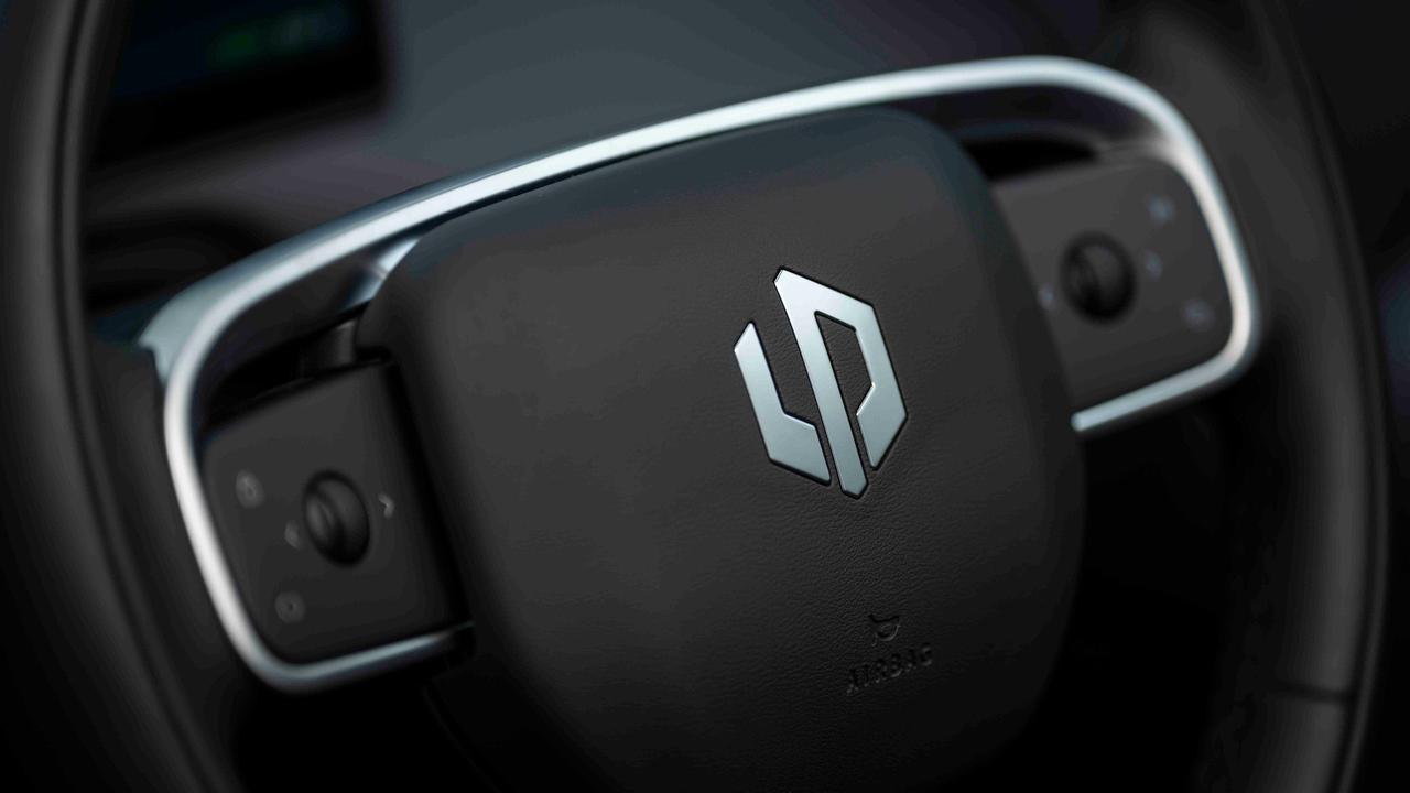 Leapmotor C10 steering wheel, close up