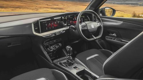 Vauxhall Mokka interior