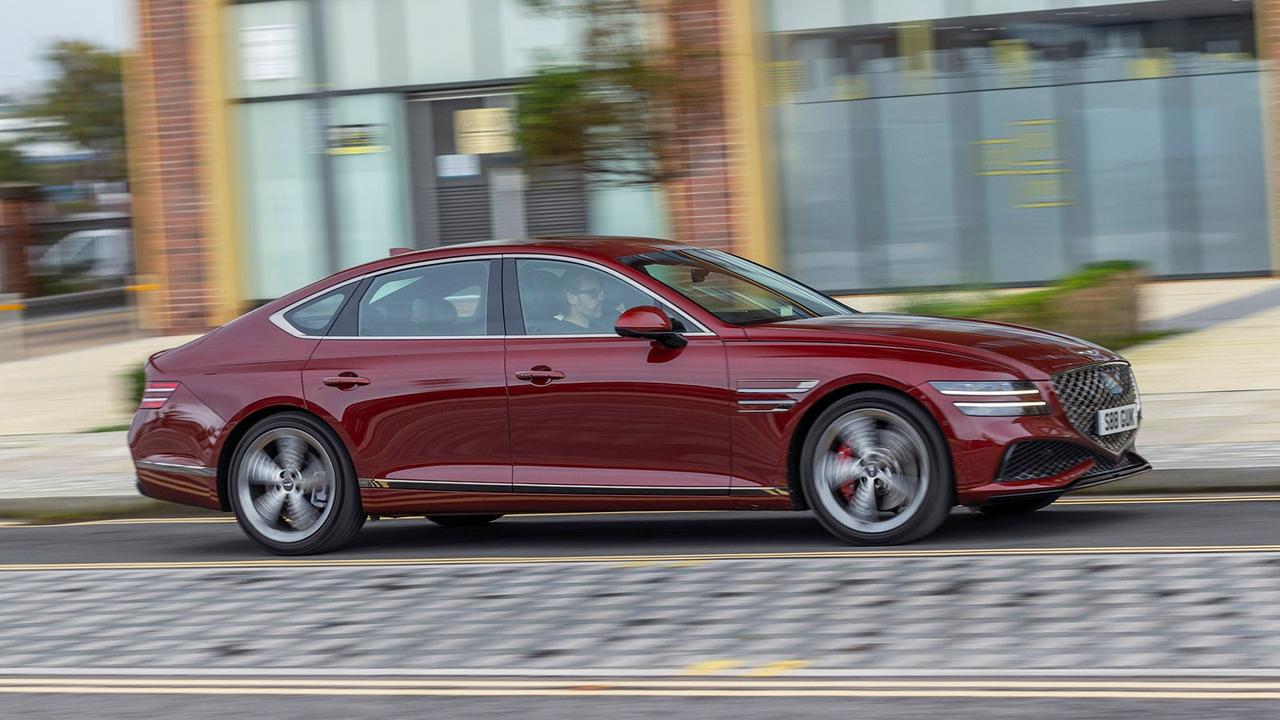Genesis G80 in red