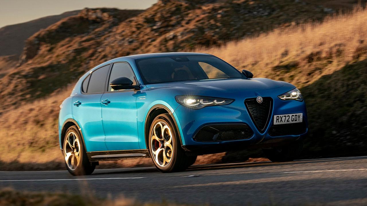 Alfa Romeo Stelvio in blue