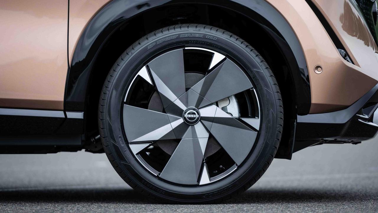 Nissan Ariya alloy wheel