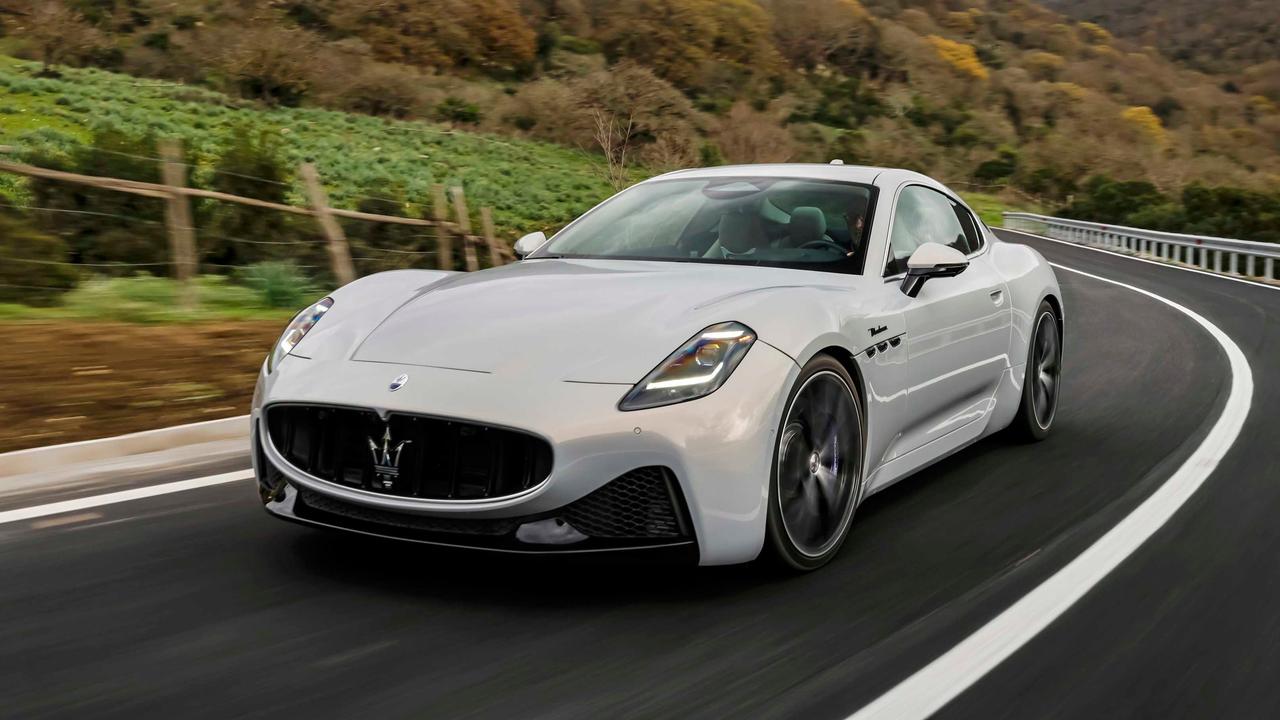Maserati Gran Turismo Modena driving