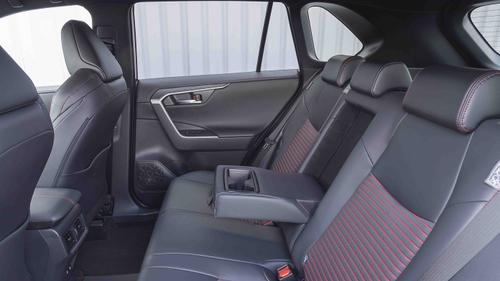 Suzuki Across rear seats