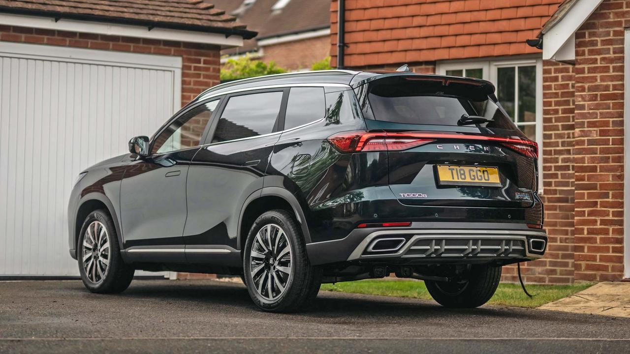 Chery Tiggo 8 rear view