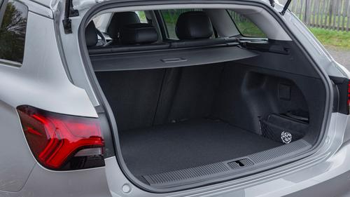 MG5 EV review – boot space