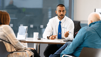 Motorpoint sales person speaking to customers