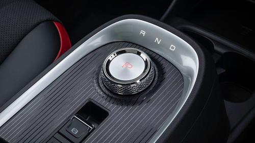 Ora 03 review centre console detail